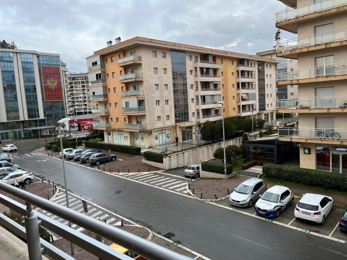 Lovely Apartment With The Parking Place Podgorica Esterno foto